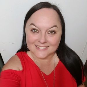 Meet your Posher, Carla